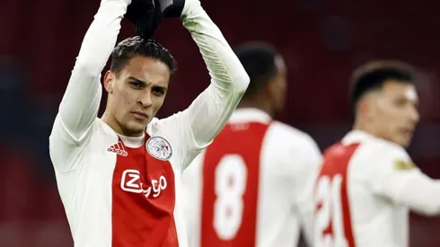 Antony hails 'incredible moment' in signing for Manchester United