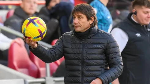 Conte says Spurs won’t challenge for EPL or Champions League