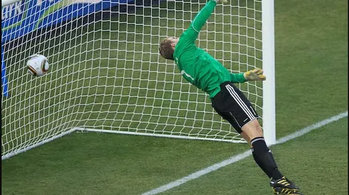 England Cheated Of Blatant Goal Against Germany: Video