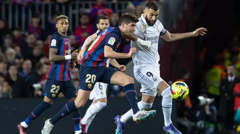 Barcelona win Clasico, in pole position for La Liga title