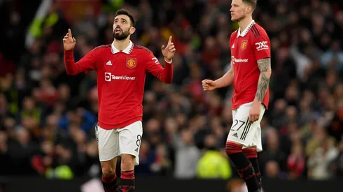 Man Utd seal FA Cup semi final place against nine man Fulham