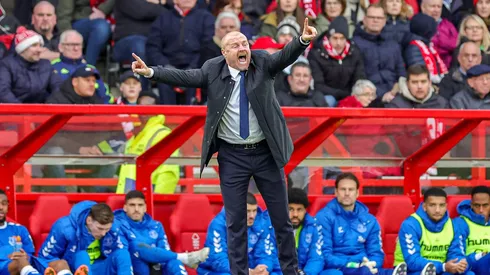 Dyche hails mentality as Everton back to safety zone