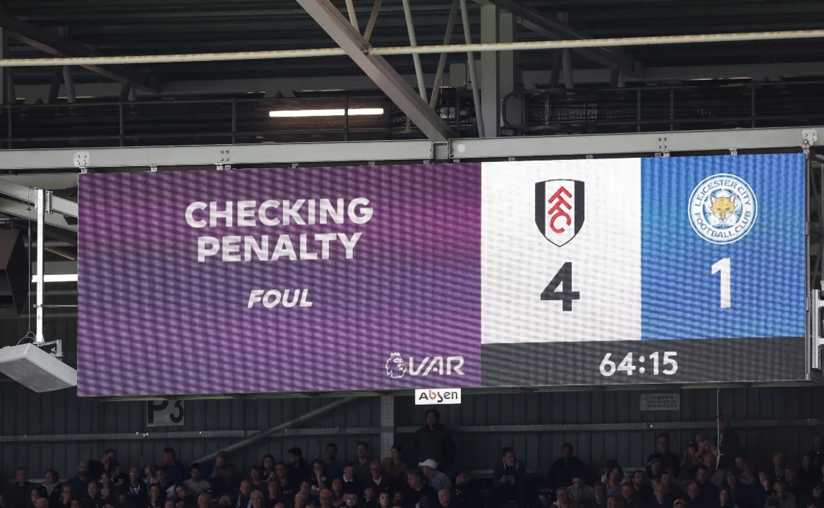 Epl Prompter NBC allows fans to hear audio of Premier League referees - World Soccer ...
