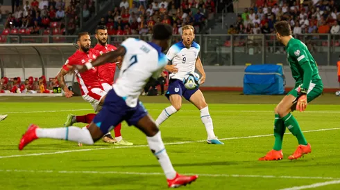 England routs Malta to stay atop Euro qualifying group