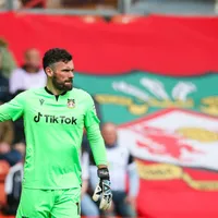 Wrexham brings back goalkeeper Ben Foster on new 1-year deal
