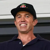 Rehabbing Wrexham star Mullin staying with Rob McElhenney