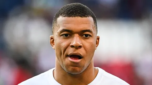 Paris mayor criticizes PSG in handling of Mbappe