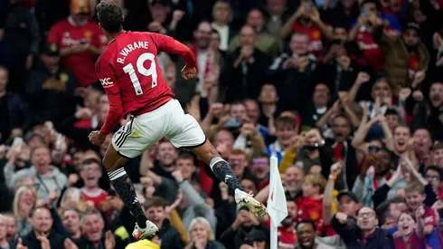 Varane header helps United scrape past Wolves