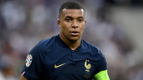 Mbappé open to Chelsea move on short-term deal