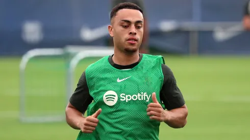 Barcelona to make significant decision on Sergiño Dest