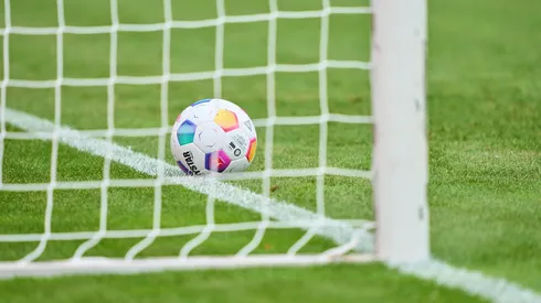 What leagues have goal-line technology, and which ones don't?