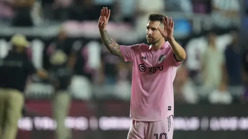 Messi asked to stand in solidarity with striking hotel union workers