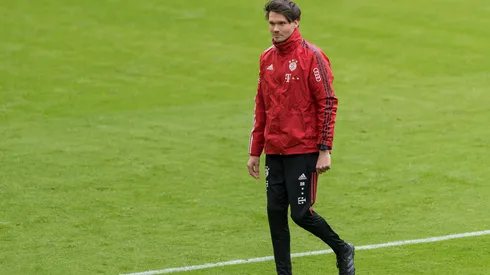 Sheffield Wednesday hires youngest manager in EFL