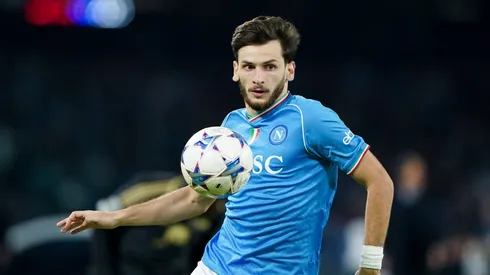 Chelsea and United scout Napoli star as contract talks continue