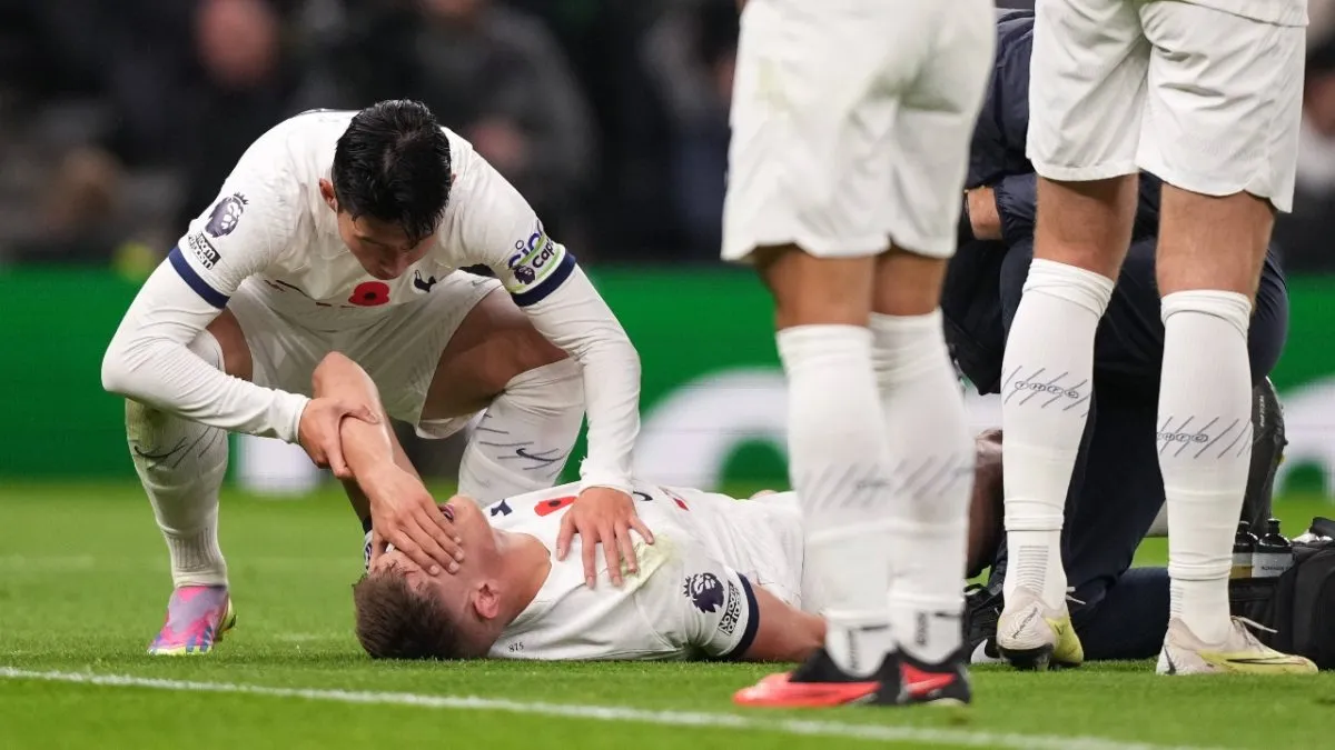 Micky van de Ven has been a mainstay in the Spurs defensive line, but he will miss extended time with injury.