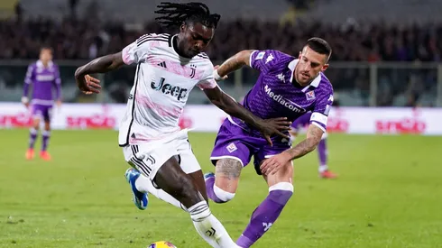 Juventus keep pressure on Inter with narrow win at Fiorentina