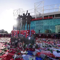 Inquest reveals cause of Bobby Charlton's death