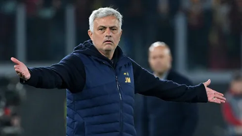 Gullit tells Feyenoord boss to ‘put feathers up Mourinho’s a**'