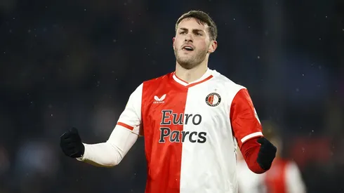 West Ham considering move for Feyenoord and Mexico striker