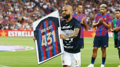 Barcelona strips Dani Alves of legendary player status