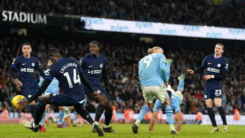 Chelsea, Man City finish all square as top of EPL table tightens