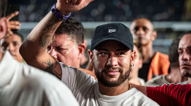 Neymar attended a Santos game on Friday evening