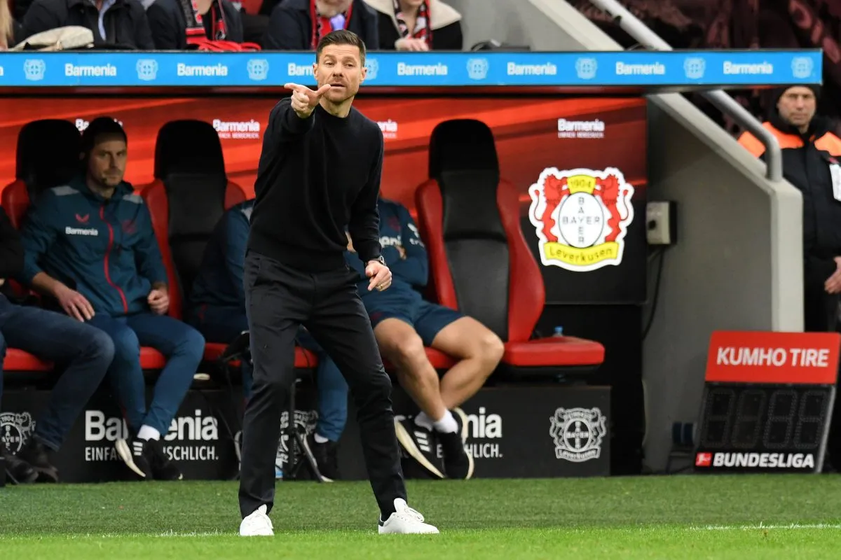 Xabi Alonso confirmed in a press conference on Friday that he would be staying with Bayer Leverkusen