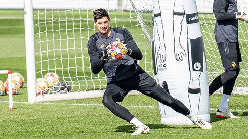 Thibaut Courtois tears meniscus, status uncertain for season