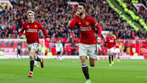 Manchester United hold Liverpool to blow open title race