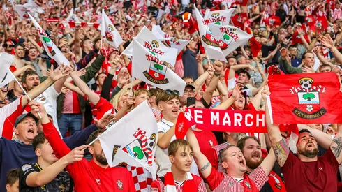 Southampton beat Leeds to secure Premier League promotion