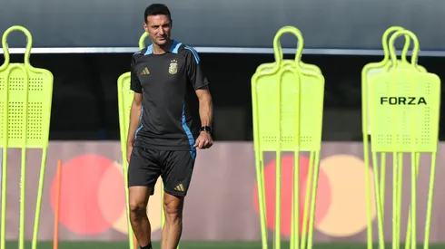 Why are Scaloni and Gareca suspended in Copa America?