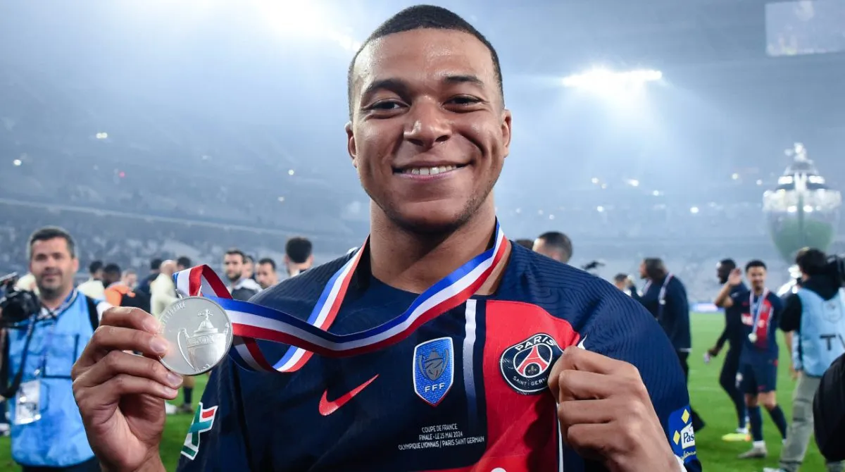 Lamine Yamal is seen as the ideal replacement for Kylian Mbappe in Paris