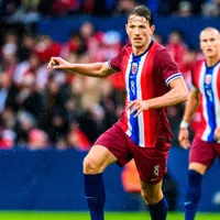 Man United open talks with Burnley regarding star midfielder