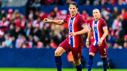 Man United open talks with Burnley regarding star midfielder