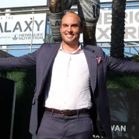 Donovan open to idea of taking over USMNT and USWNT