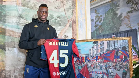 Mario Balotelli returns to spotlight in Serie A with Genoa