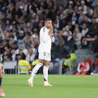 Barcelona crushes Madrid as Mbappé nets unwanted record