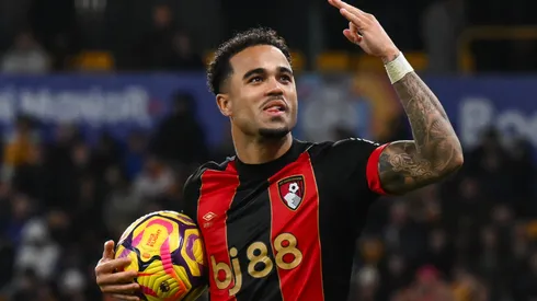 Justin Kluivert of Bournemouth celebrates scoring a penalty and completes his hat-trick making the score 2-4 during the Premier League match Wolverhampton Wanderers vs Bournemouth at Molineux, Wolverhampton, United Kingdom, 30th November 2024.