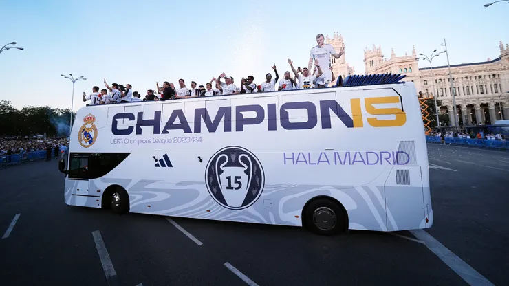 The Real Madrid team bus drives through the city during the Real Madrid UEFA Champions League Trophy Parade following their victory over Borussia Dortmund in the UEFA Champions League Final on June 02, 2024 in Madrid, Spain.