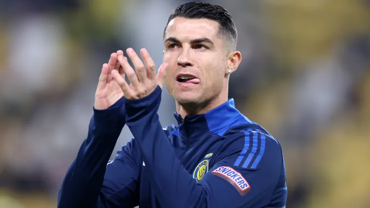 Cristiano Ronaldo of Al Nassr applauds the fans prior to the Saudi Pro League match between Al-Nassr and Al-Qadsiah at Al Awwal Park on November 22, 2024 in Riyadh, Saudi Arabia.