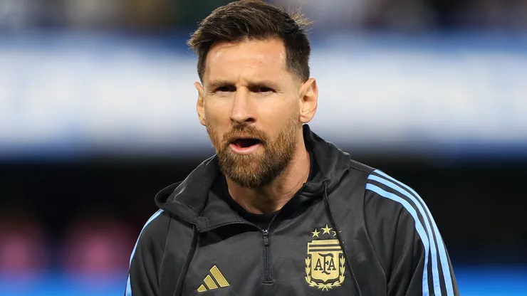 Lionel Messi of Argentina warms up prior to the South American FIFA World Cup 2026 Qualifier match between Argentina and Peru at Estadio Alberto J. Armando on November 19, 2024 in Buenos Aires, Argentina.