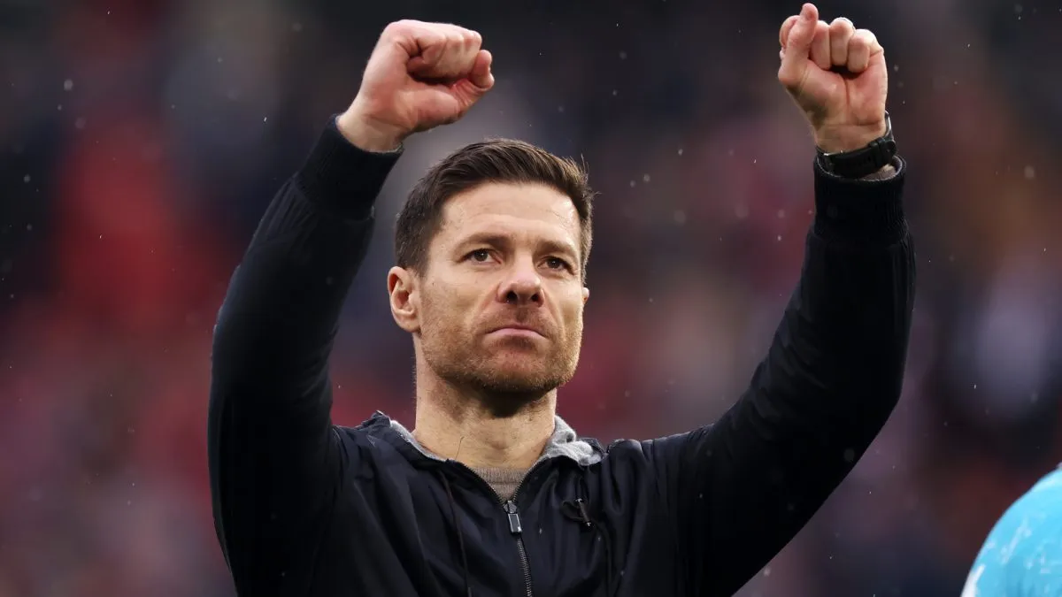 Xabi Alonso, Head Coach of Bayer Leverkusen, celebrates