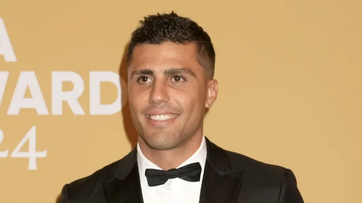 Rodri with his Premier League Team of the Year award for 2023/24 during the PFA Awards 2024 at Manchester Opera House on August 20, 2024 in Manchester, England.