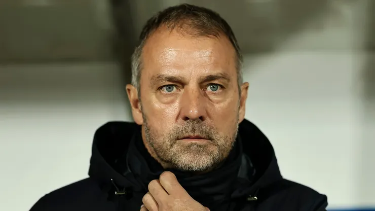 Head coach Hansi Flick of Barcelona looks on during the UEFA Champions League 2024/25 League Phase MD4 match between FK Crvena Zvezda and FC Barcelona at Stadium Rajko Mitic on November 6, 2024 in Belgrade, Serbia.