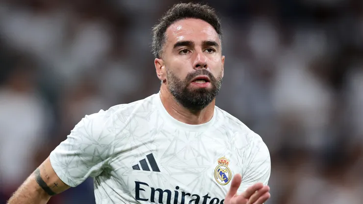 Daniel Carvajal of Real Madrid CF warms up before the LaLiga match between Real Madrid CF and Villarreal CF at Estadio Santiago Bernabeu on October 05, 2024 in Madrid, Spain.