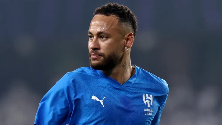 Neymar warms up ahead of the AFC Champions League Elite match between Al Ain and Al-Hilal at Hazza bin Zayed Stadium on October 21, 2024 in Al Ain, United Arab Emirates.