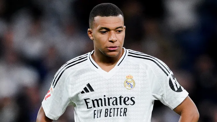 Kylian Mbappé of Real Madrid shows his dejection during the LaLiga match between Real Madrid CF and FC Barcelona at Estadio Santiago Bernabeu on October 26, 2024 in Madrid, Spain.