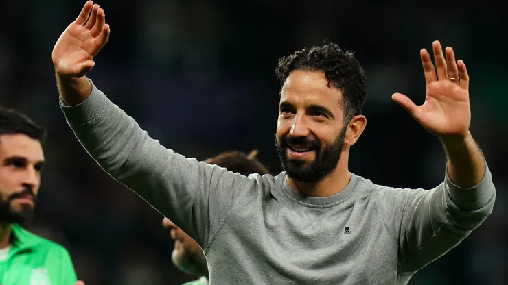 Ruben Amorim, Head Coach of Sporting CP, acknowledges the fans on his last home match as manager at the end of during the UEFA Champions League 2024/25 League Phase MD4 match between Sporting CP and Manchester City at Estadio Jose Alvalade on November 5, 2024 in Lisbon,