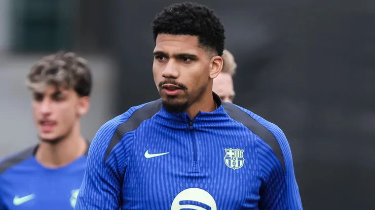 Ronald Araujo during the training day of FC Barcelona, Barca ahead UEFA Champions League, football match against Stade Brestois 29 at Ciudad Esportiva Joan Gamper on November 25, 2024 in Sant Joan Despi, Barcelona, Spain.