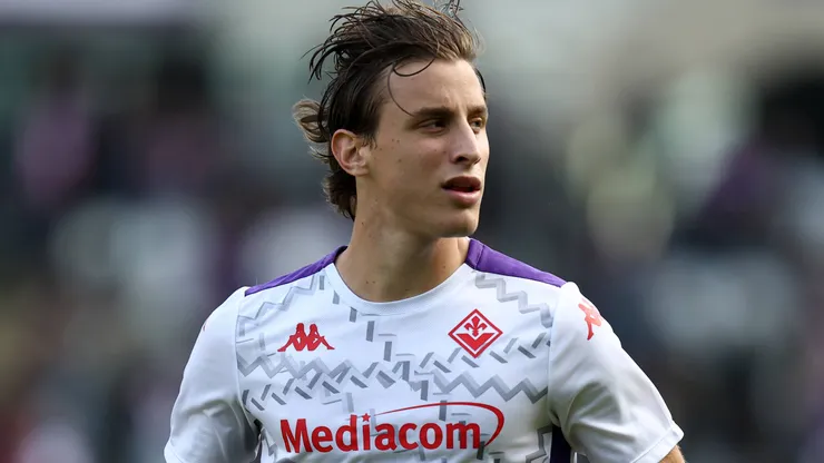 Edoardo Bove of Acf Fiorentina during warm up before the Serie A football match beetween Torino Fc and Acf Fiorentina at Stadio Olimpico on november 3, 2024 in Turin, Italy.